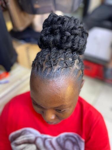 Swirl cornrow pattern