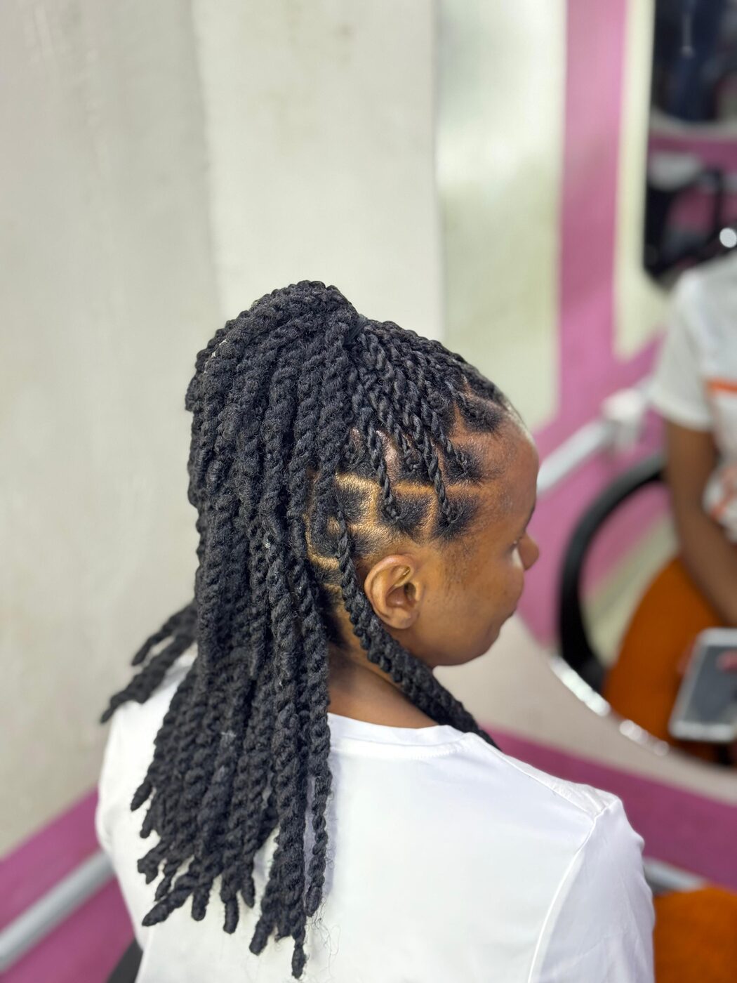 Micro twists falling past the shoulder